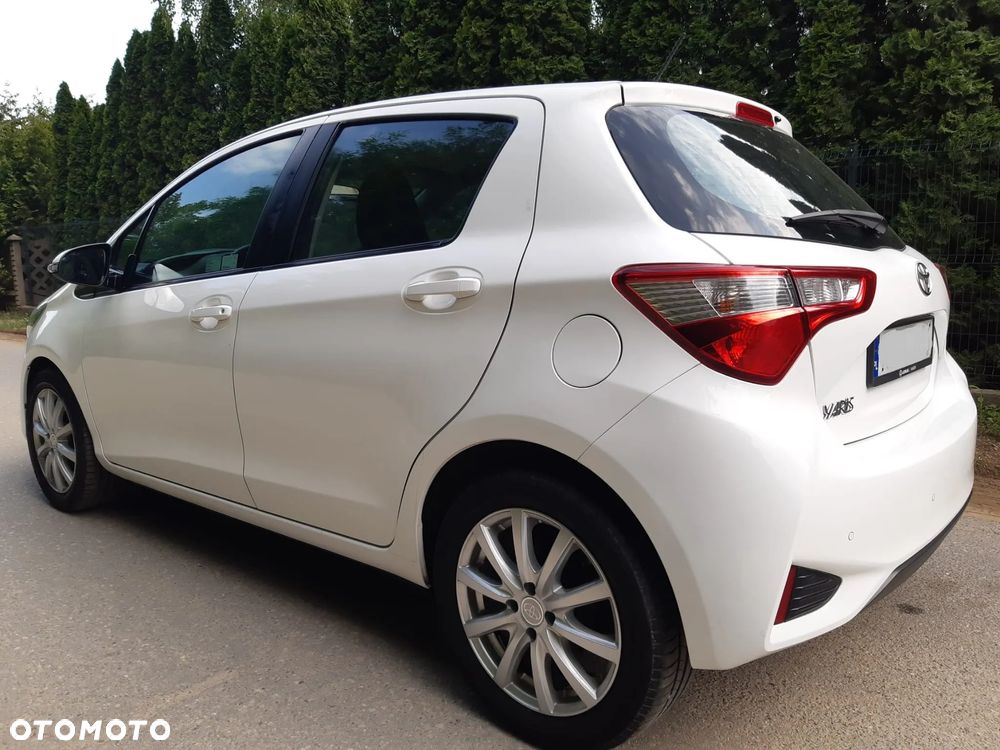 Toyota Yaris 1.5 Premium CVT - 4