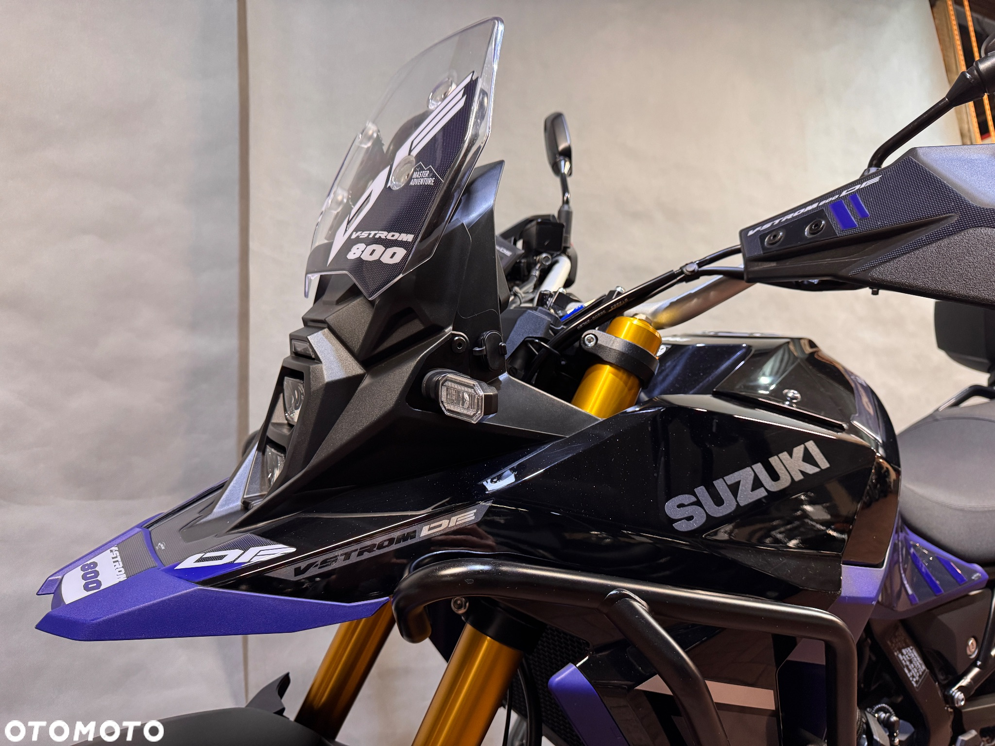 Suzuki DL - 11