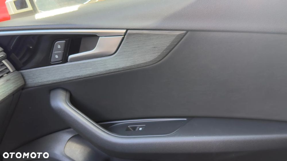 Audi A4 Limousine 40 TFSI quattro S tronic - 15