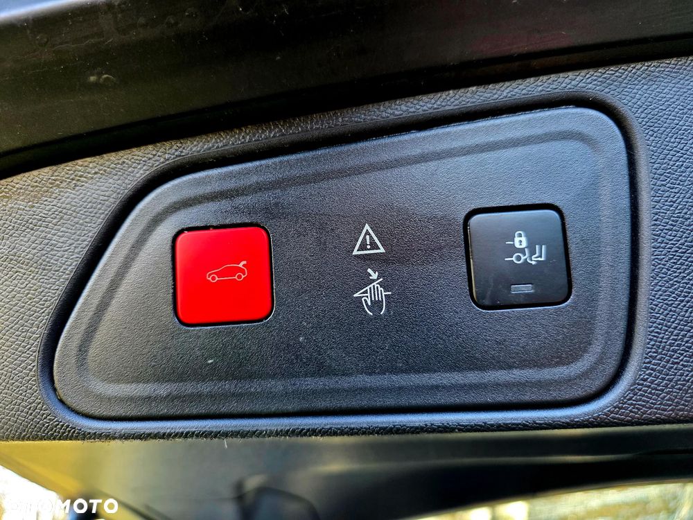 Peugeot 3008 BlueHDi 130 Stop & Start EAT8 Allure - 20