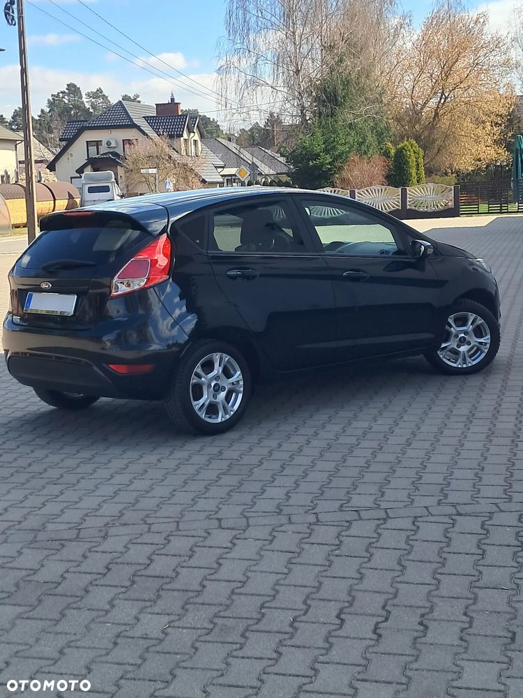 Ford Fiesta 1.0 Champions Edition - 21