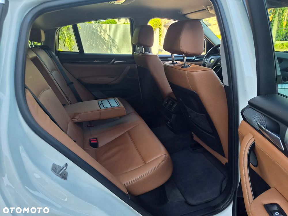 BMW X4 xDrive20i xLine - 15