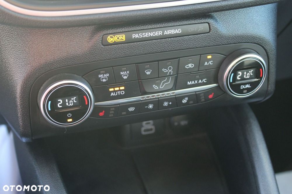 Ford Kuga - 26