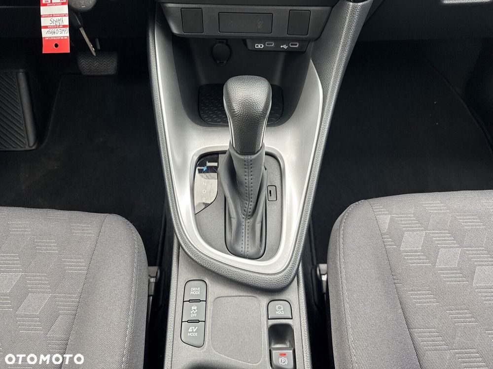 Toyota Yaris Hybrid 1.5 Comfort - 25