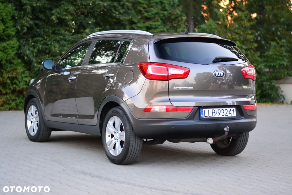 Kia Sportage 1.7 CRDI 2WD ISG Dream-Team Edition - 10