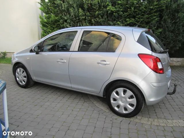 Opel Corsa 1.4 16V Active - 3