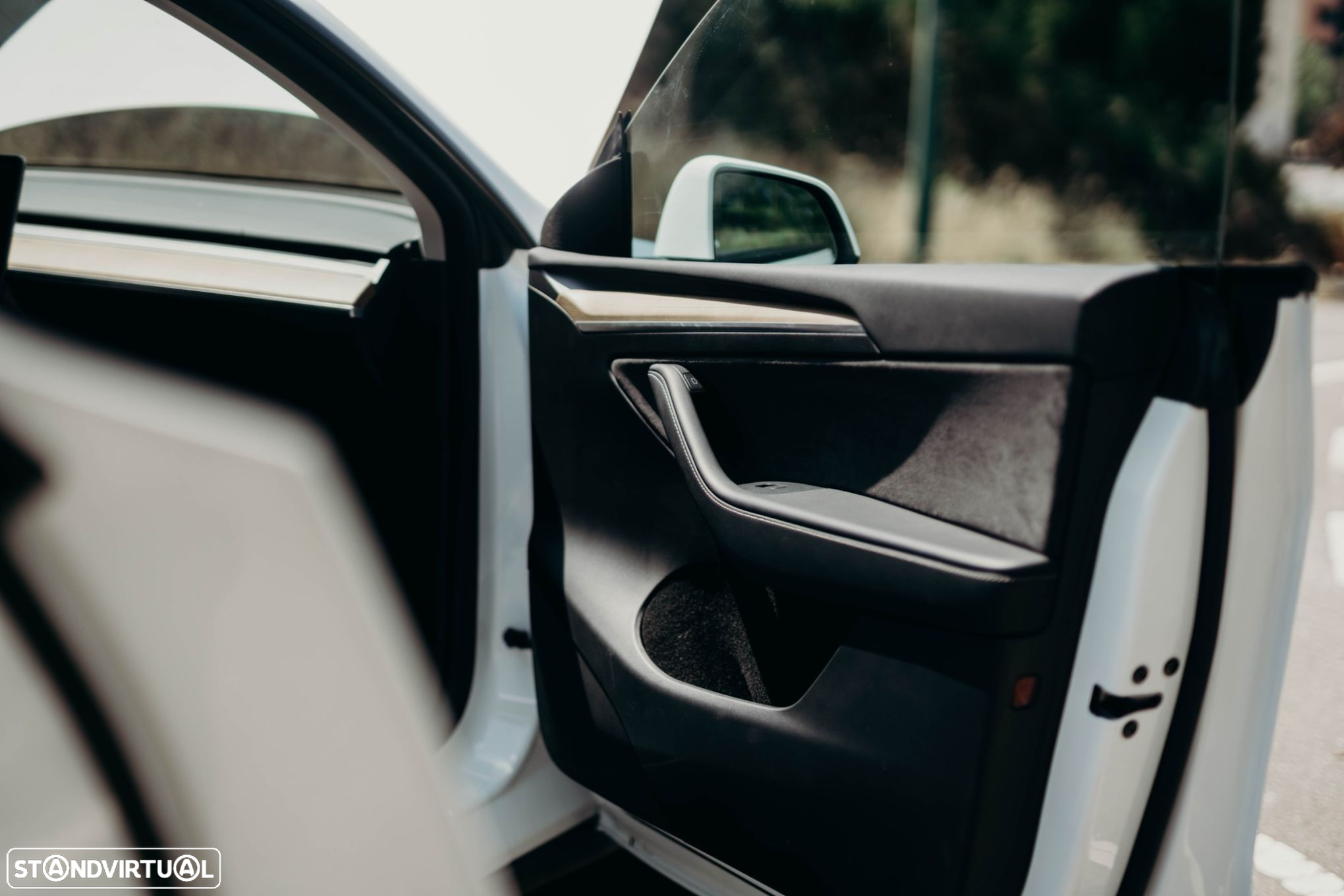 Tesla Model Y Tração Traseira - 36