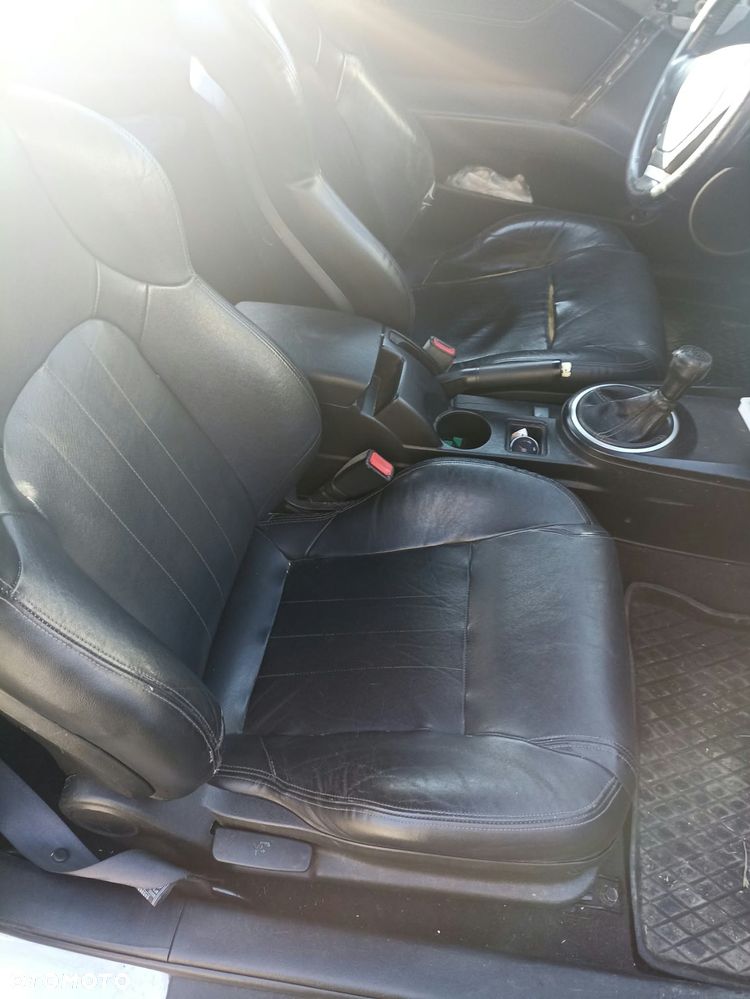 Hyundai Coupe 2002 photo 5