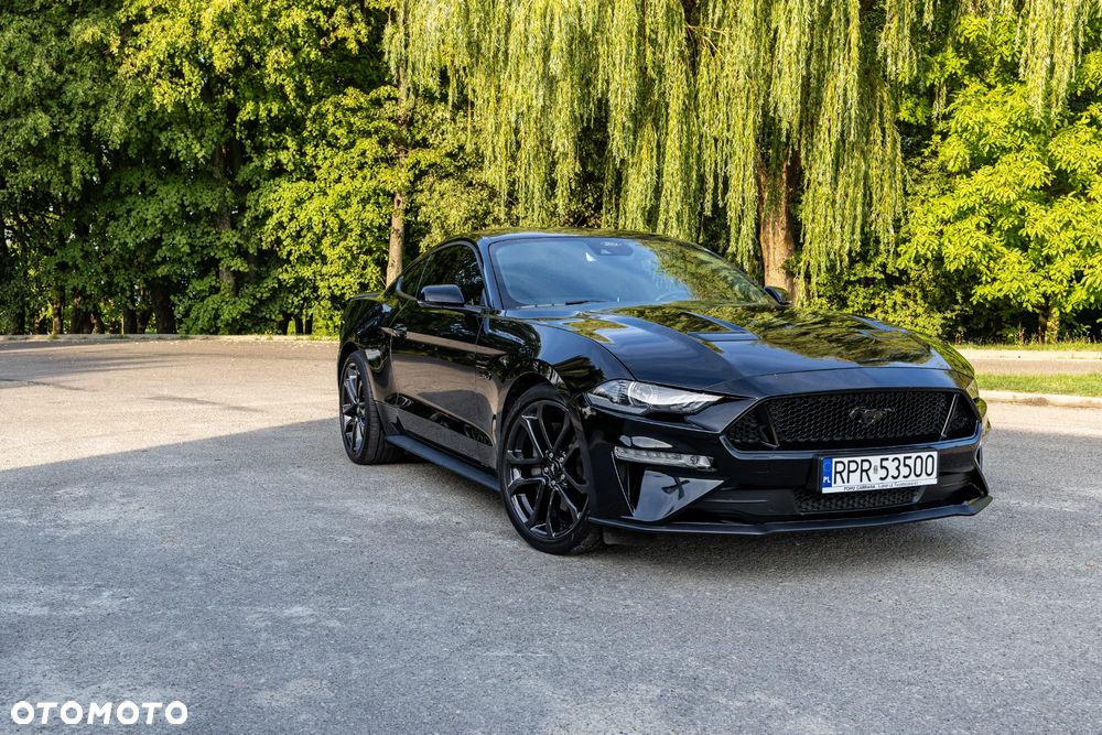 Ford Mustang - 4