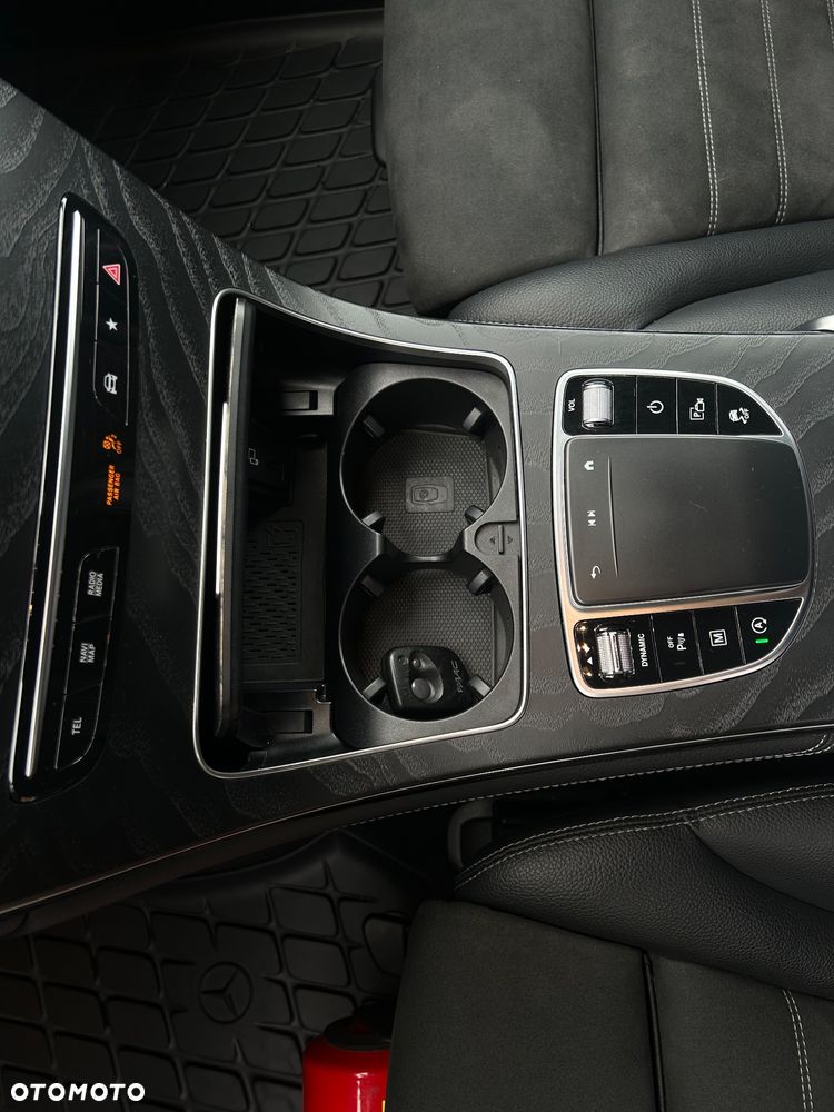 Mercedes-Benz GLC 220 d - 28