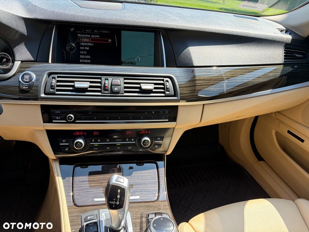 BMW Seria 5 520d Luxury Line - 12