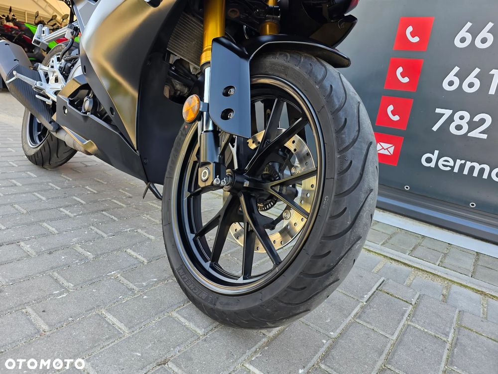 Yamaha YZF - 26