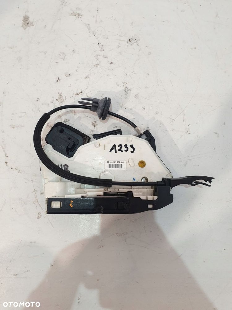 zamek drzwi prawy przód 5k1837016 golf vi 1.4tsi 08r - 1