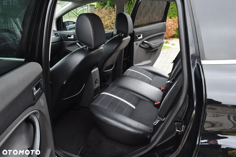 Ford Kuga 2.0 TDCi 2x4 Titanium - 7