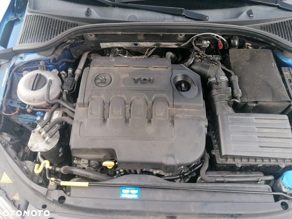 Skoda Octavia 2.0 TDI (Green tec) DSG RS - 17