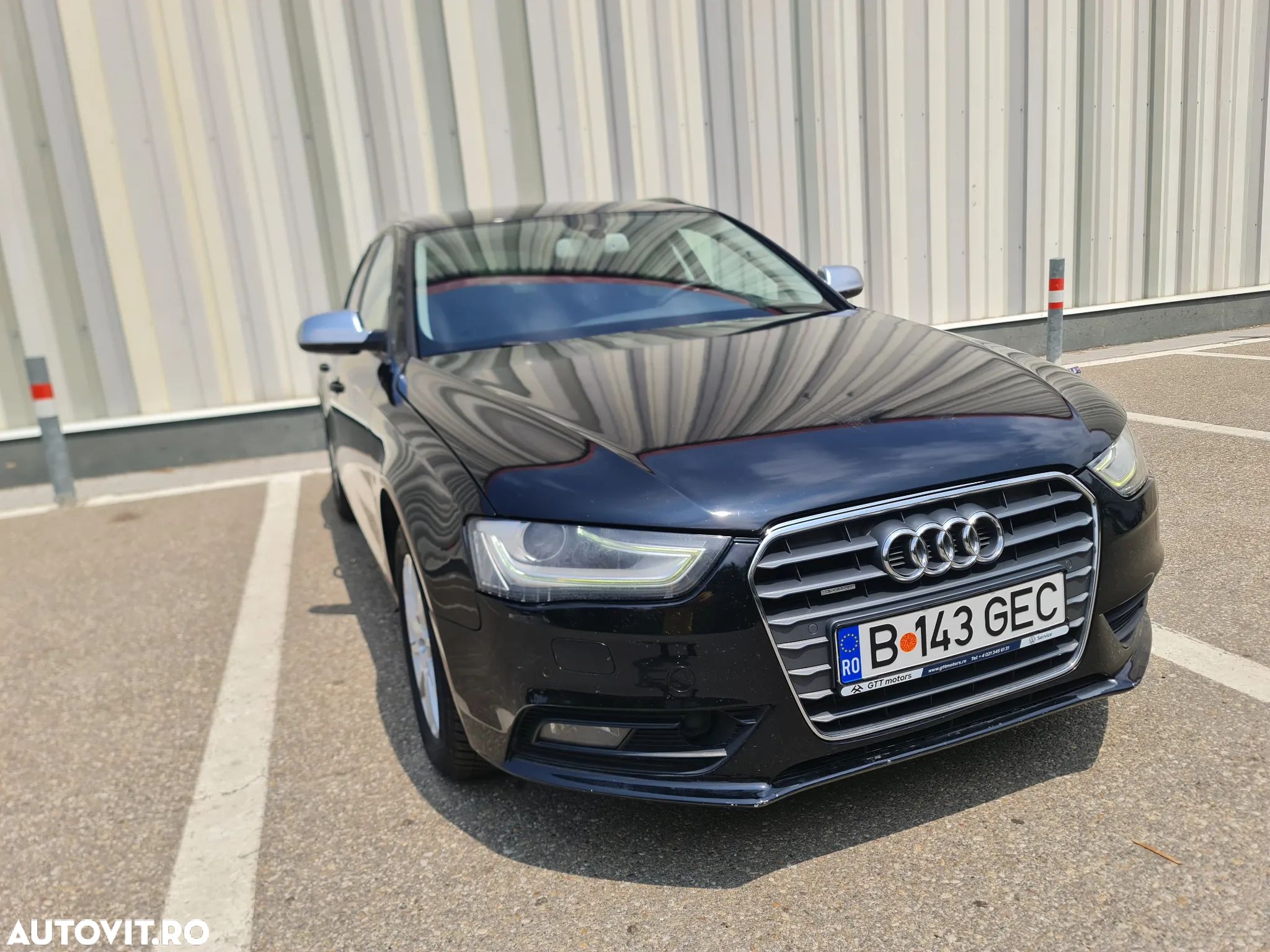 Audi A4 Avant 2.0 40 TDI quattro S tronic Advanced - 1