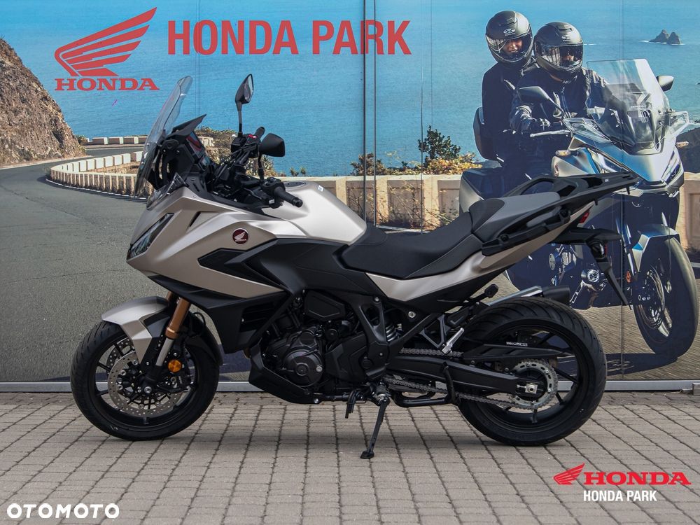 Honda NT - 8