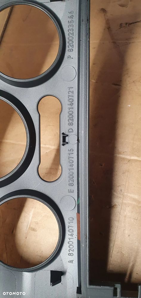 Kratka nawiewu powietrza środkowa ramka radia dekor Renault Scenic II 8200140710 - 7