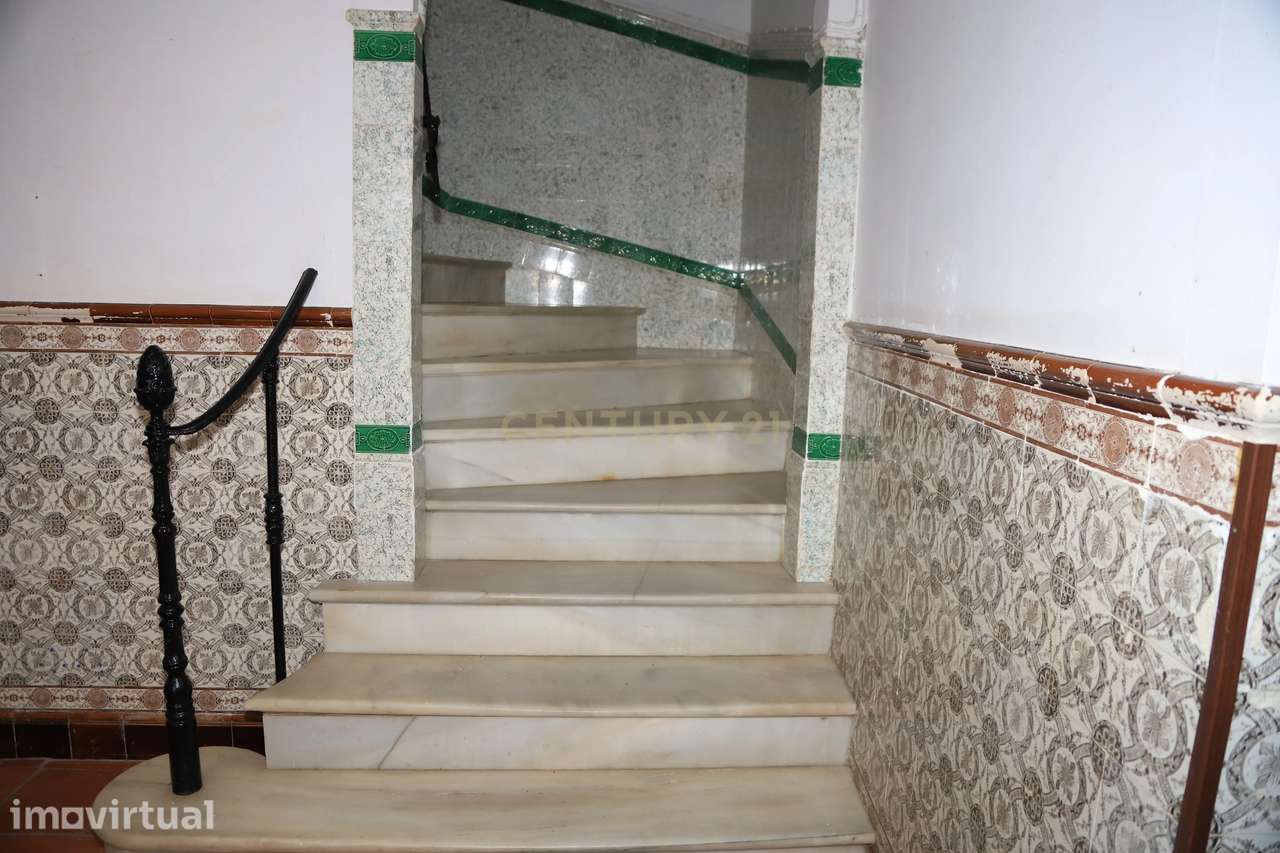 Oportunidade de Investimento – 2 Frações no Centro Histórico - Grande imagem: 2/22