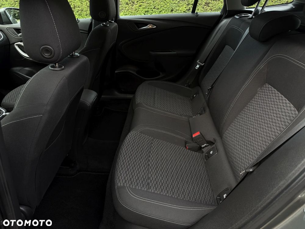 Opel Astra 1.6 D Start/Stop ON - 29