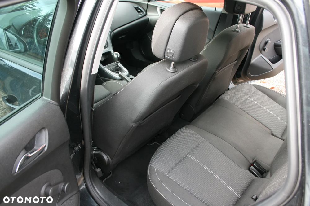 Opel Astra 1.4 Turbo Active - 11