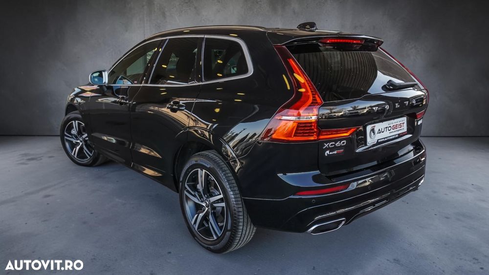 Volvo XC 60 D5 AWD R-Design - 34