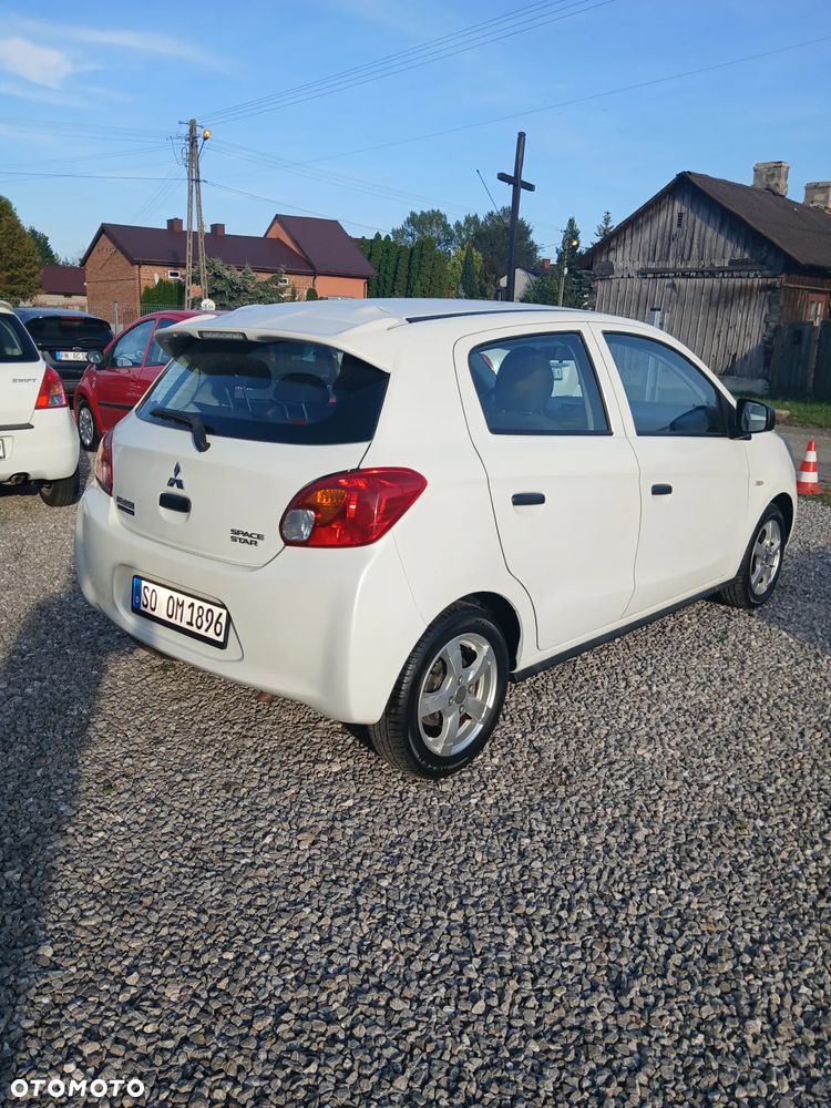 Mitsubishi Space Star - 8
