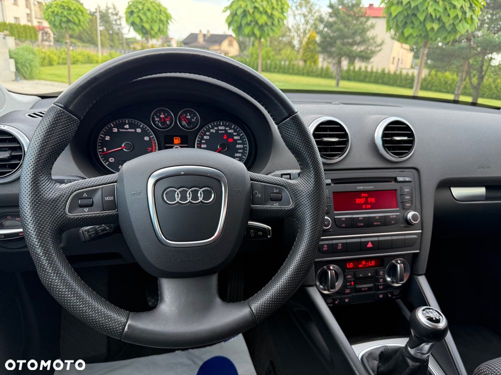 Audi A3 Sportback 1.4 TFSI Ambiente - 24