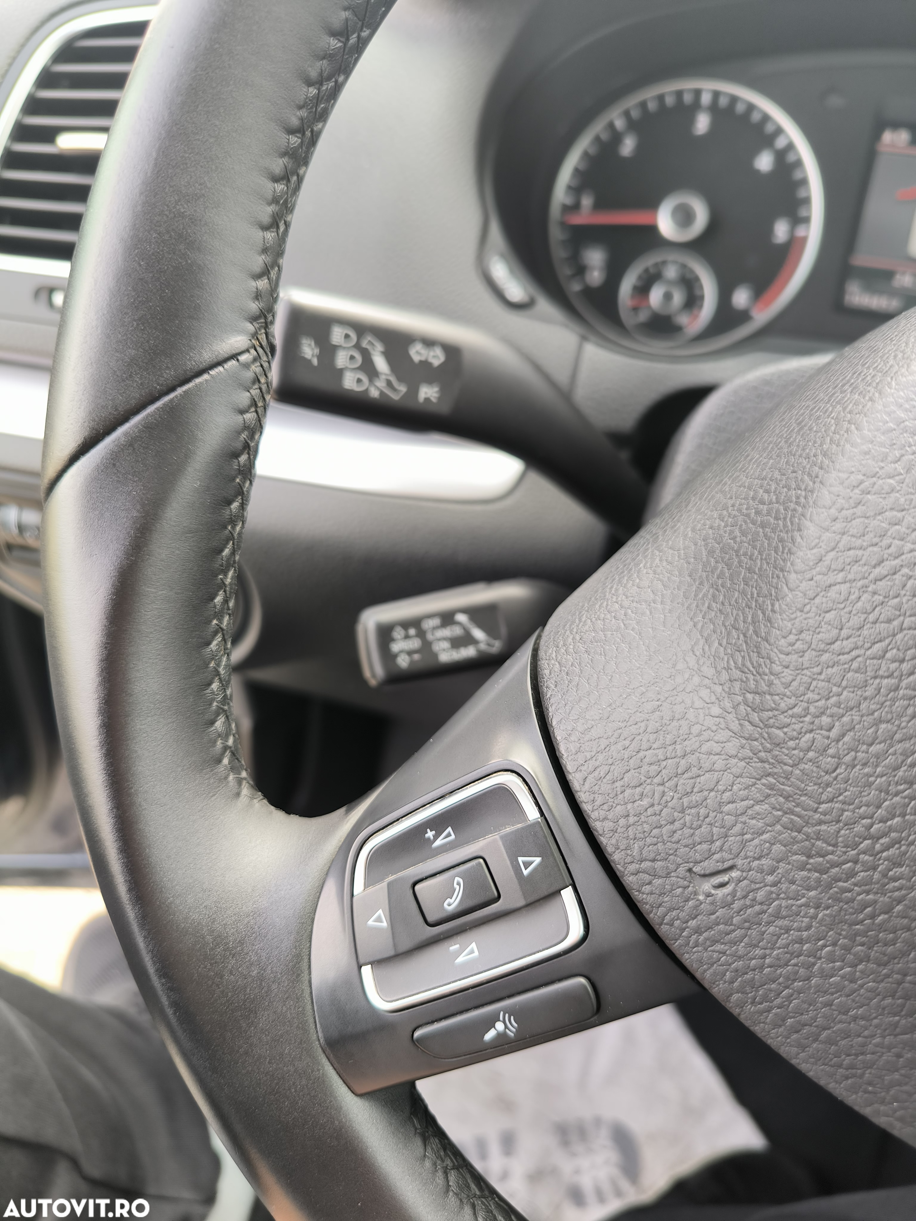 Volkswagen Sharan 2.0 TDI 4MOTION Blue Motion Life - 14