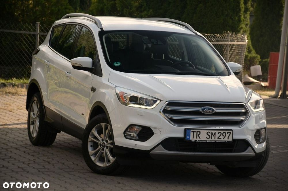 Ford Kuga - 1