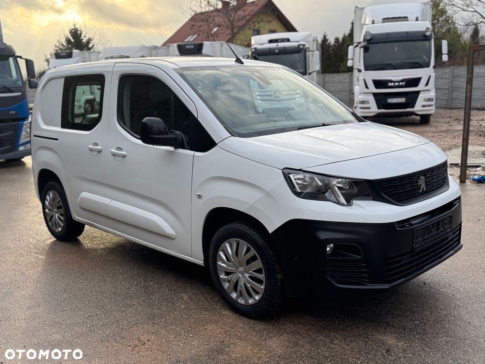 Peugeot Partner  21r 130 HK Niski przebieg 1wł ASO 5 dzwi Euro6.2/ford/opel/citroen - 6