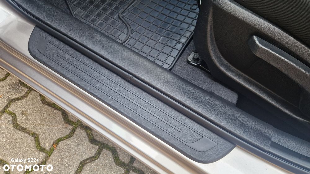 Hyundai i30 blue Kombi 1.6 CRDi Classic Navigation - 38
