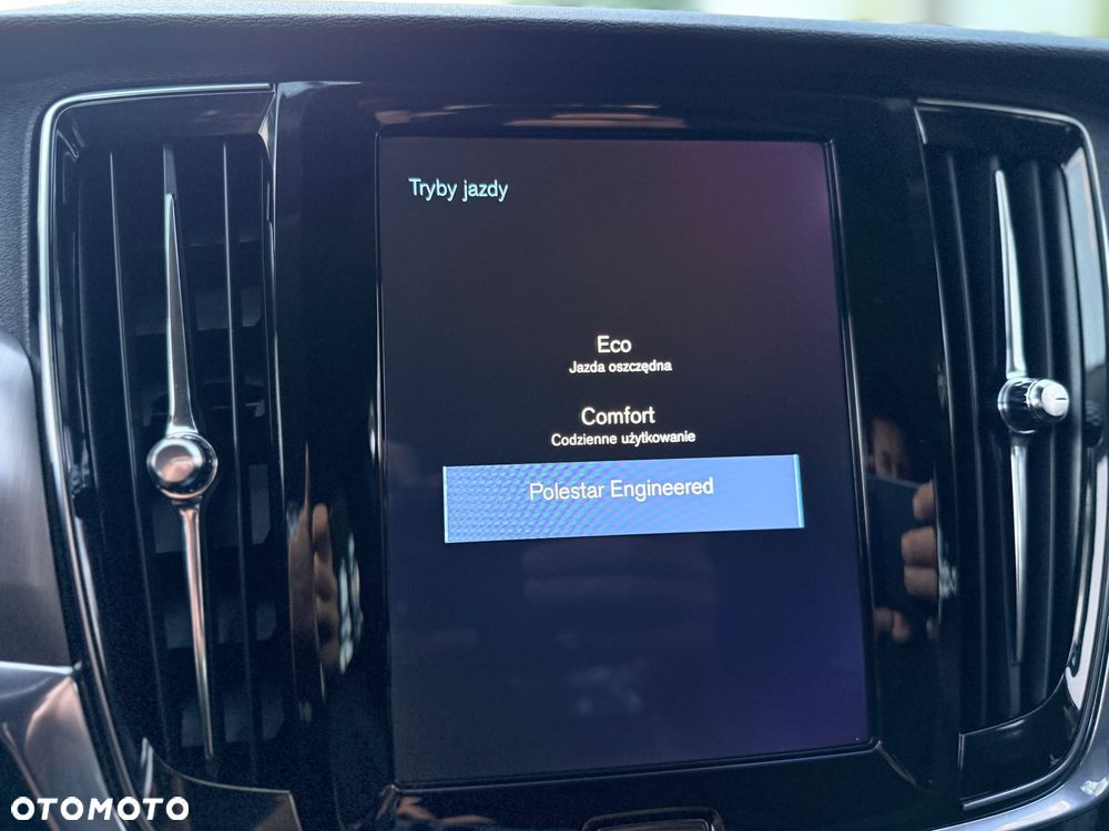 Volvo V90 D4 Geartronic Momentum - 15