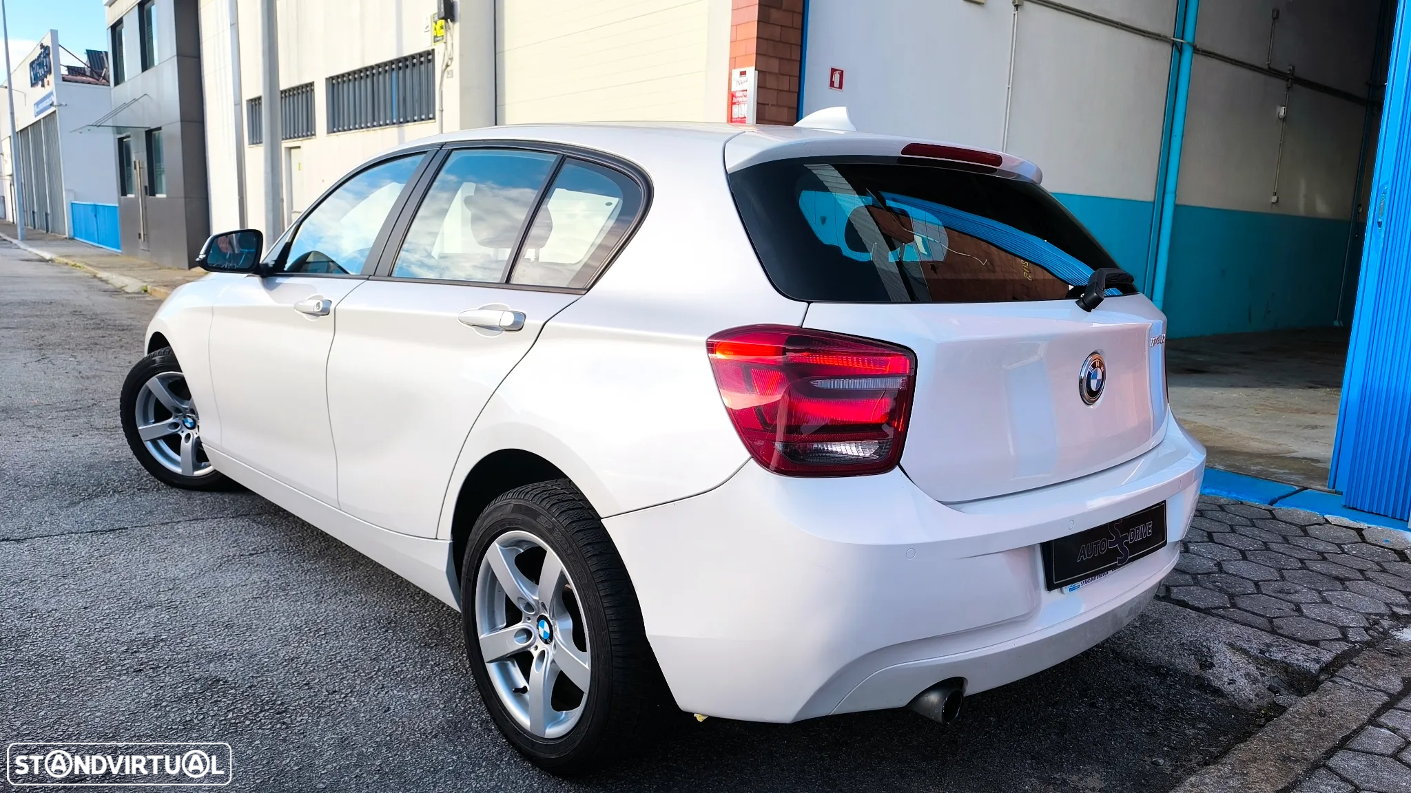 BMW 114 d Line Urban - 3