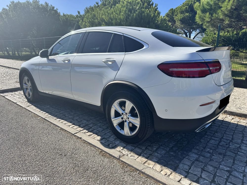 Mercedes-Benz GLC 220 d 4Matic 9G-TRONIC AMG Line foto 2