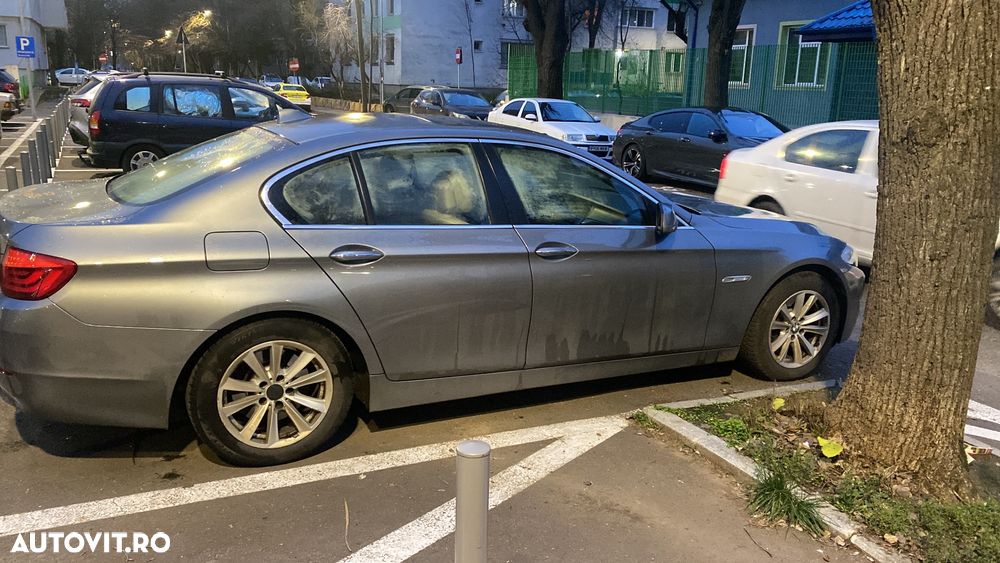 BMW Seria 5 525d xDrive - 7