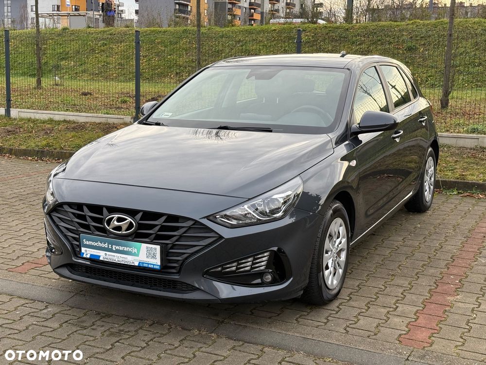 Hyundai i30 1.5 DPI Classic + - 18