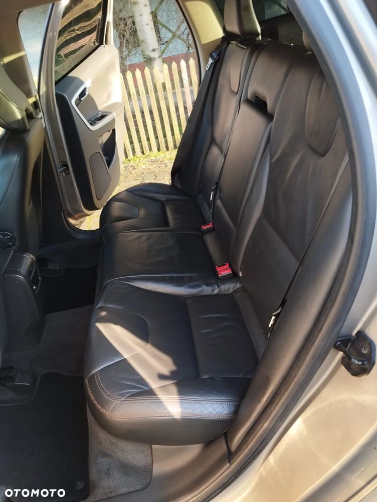 Volvo XC 60 D4 Momentum - 16