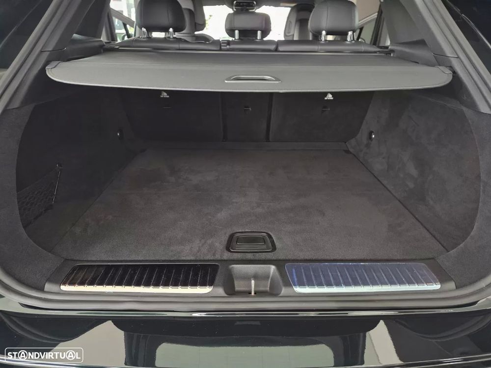 Mercedes-Benz EQE SUV 300 - 42