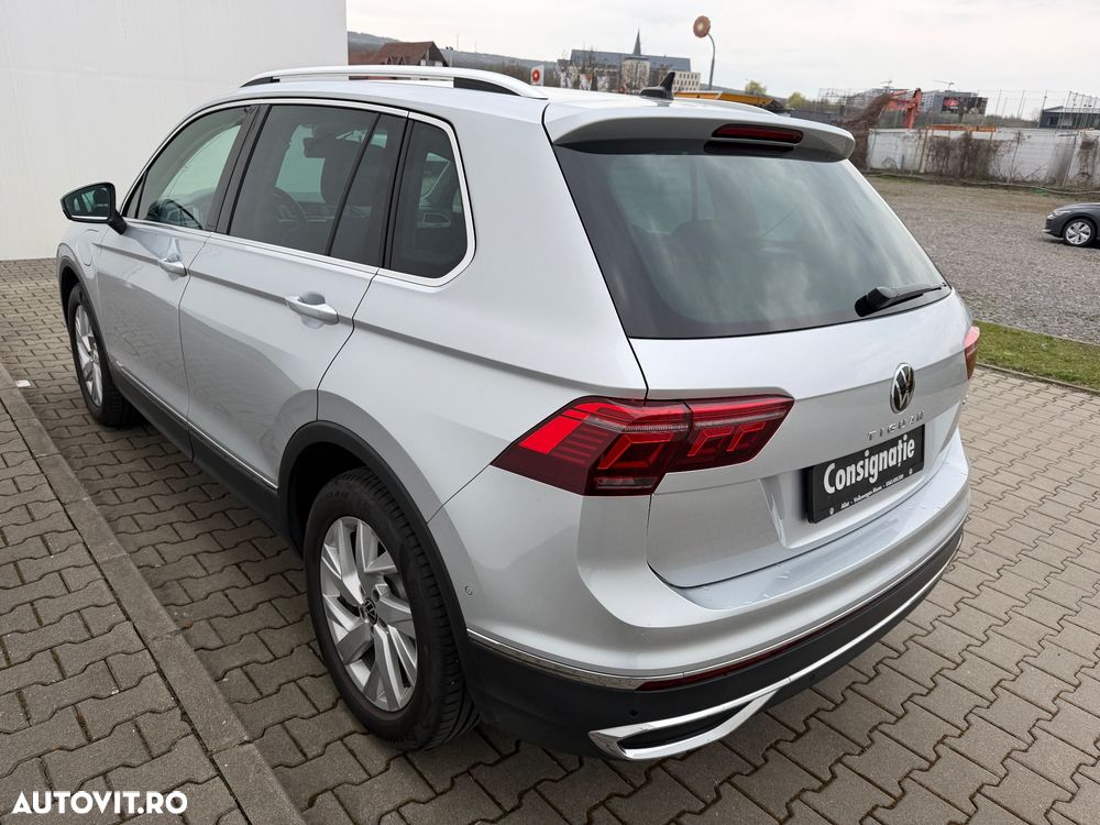 Volkswagen Tiguan - 2