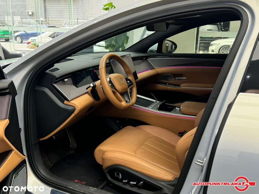 BYD Han L - 6