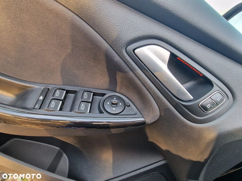 Ford Focus 2.0 TDCi Titanium ASS - 32