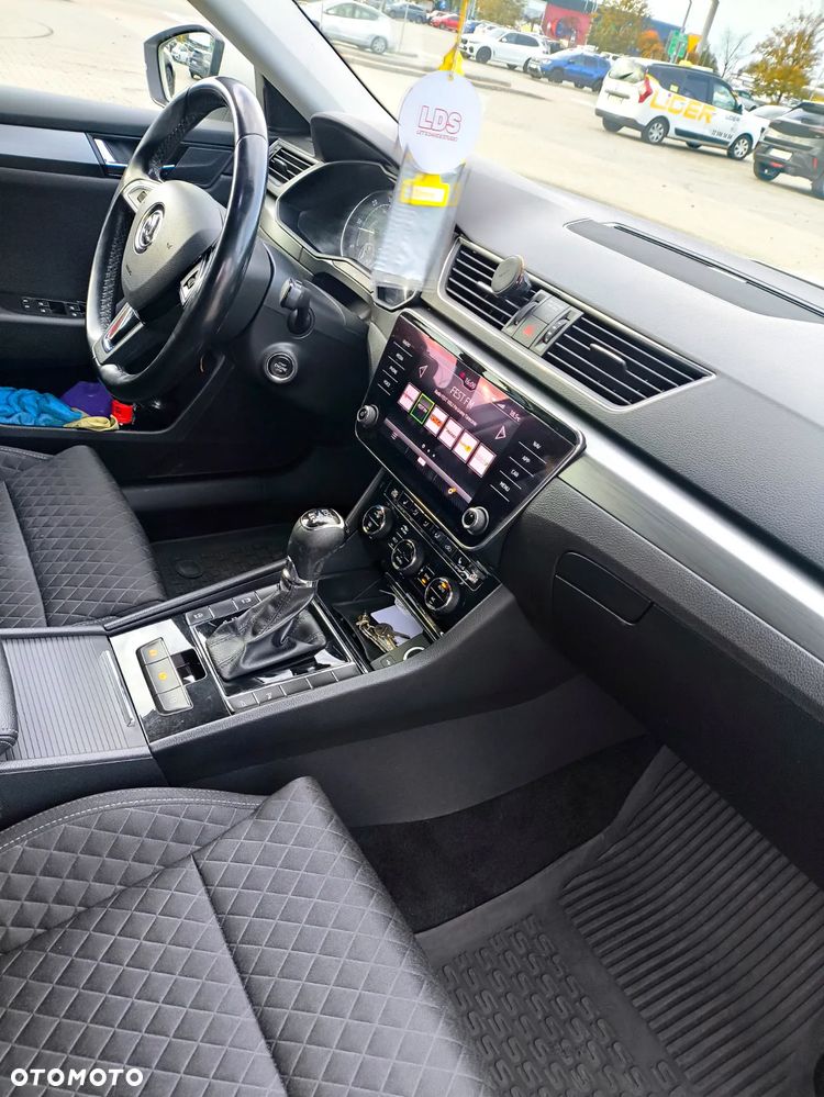 Skoda Superb 2.0 TDI 4x4 Style DSG - 4