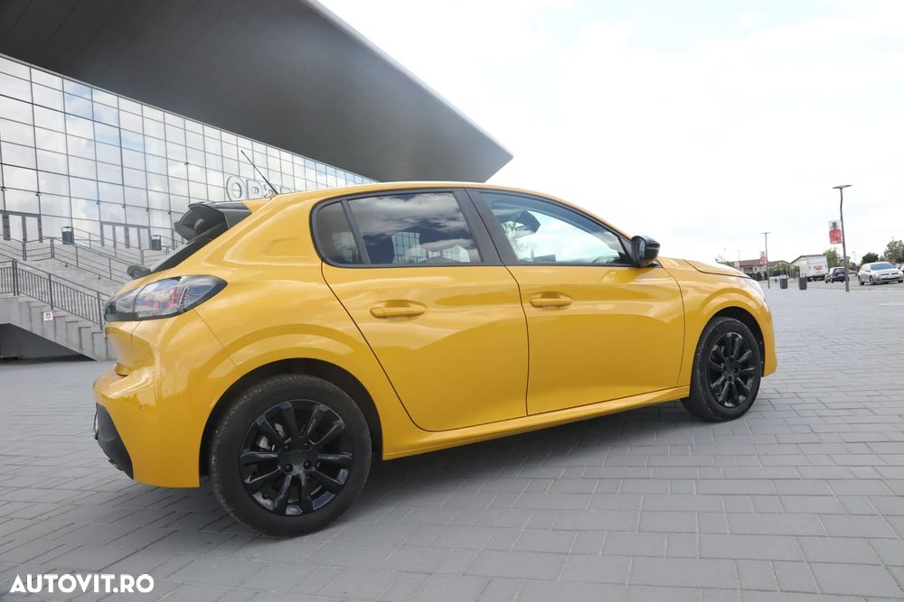 Peugeot 208 1.2 L PureTech STT EAT8 Active Pack - 11