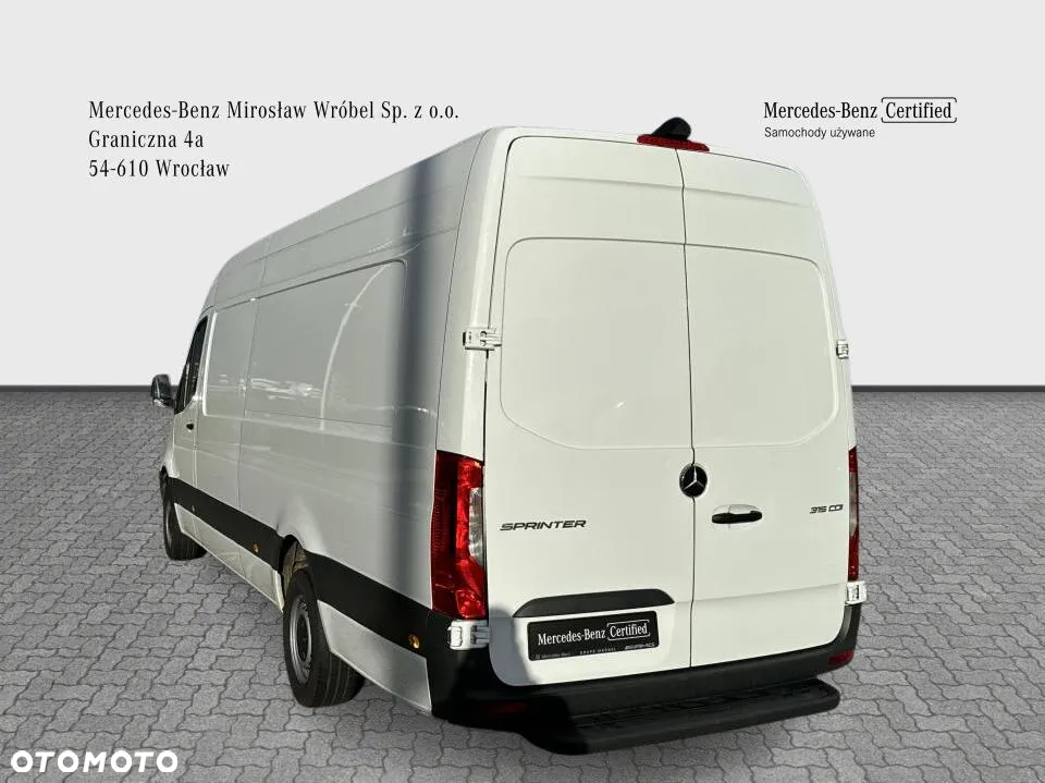 Mercedes-Benz Sprinter - 4