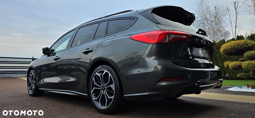 Ford Focus 1.5 EcoBoost ST-Line - 24