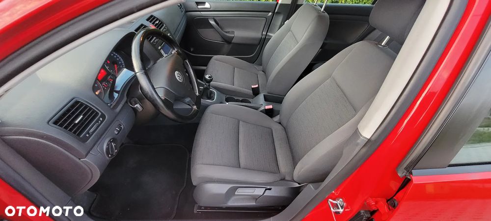 Volkswagen Golf - 9