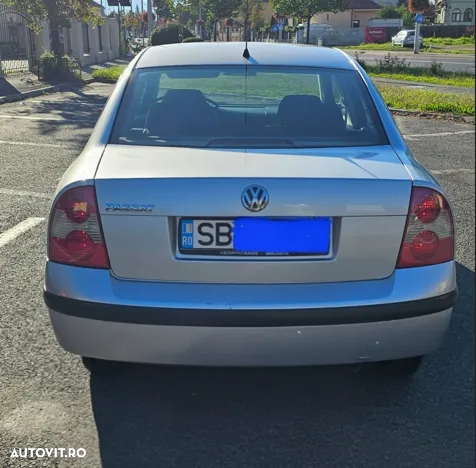 Volkswagen Passat - 2
