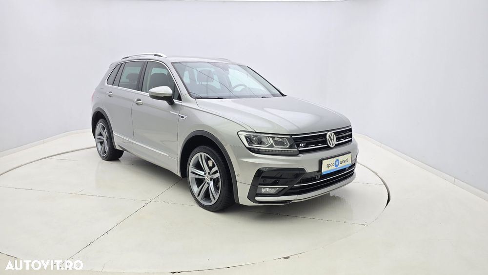 Volkswagen Tiguan - 4