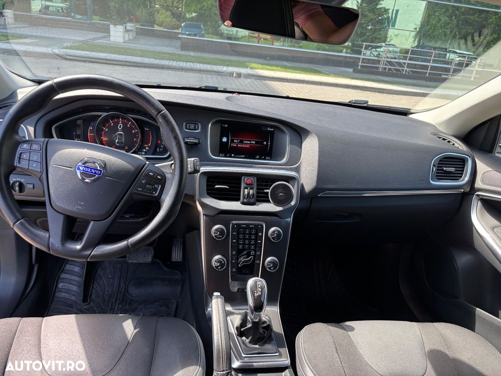 Volvo V40 T4 Powershift Momentum - 25